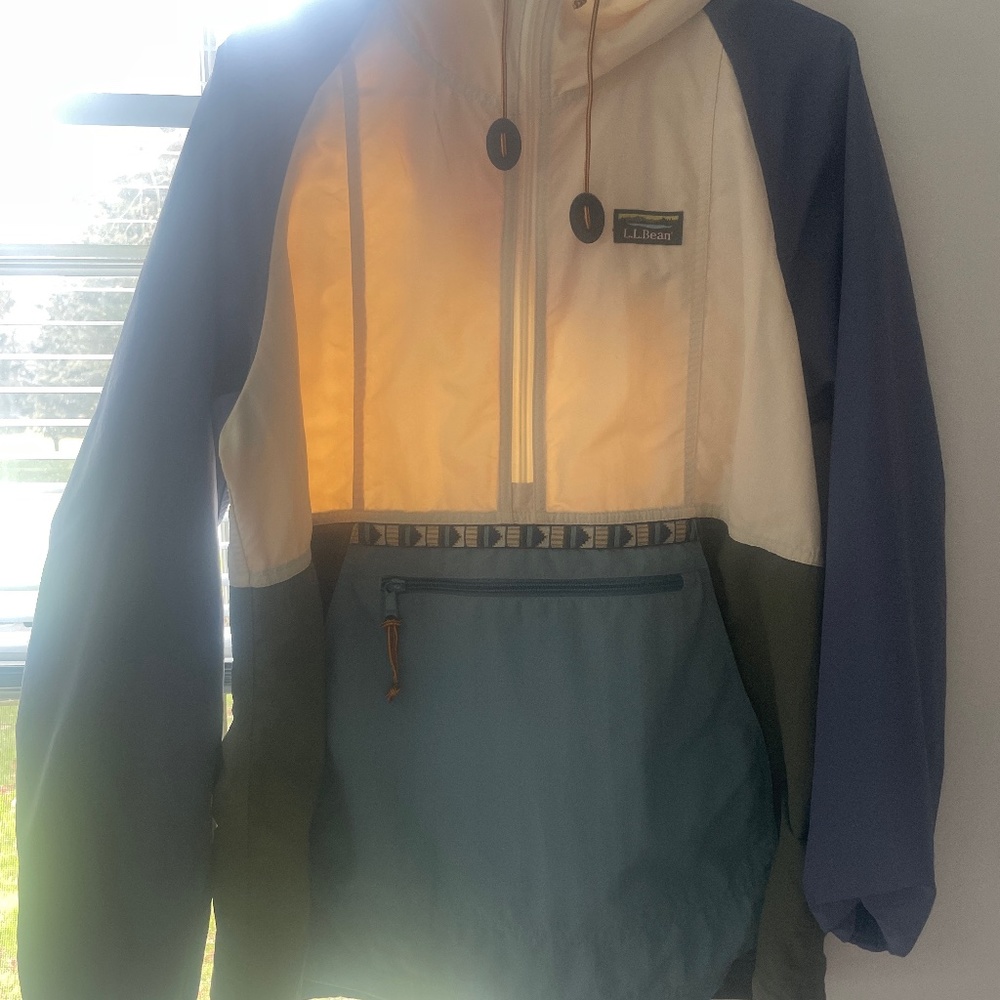 LL bean large rain windbreaker barely fun colors